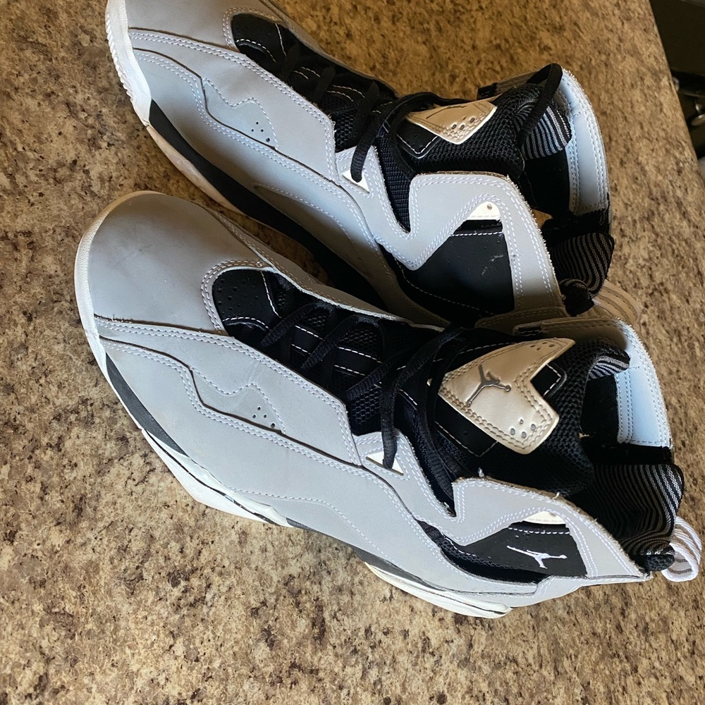 Air Jordan True Flight Basketball Shoes